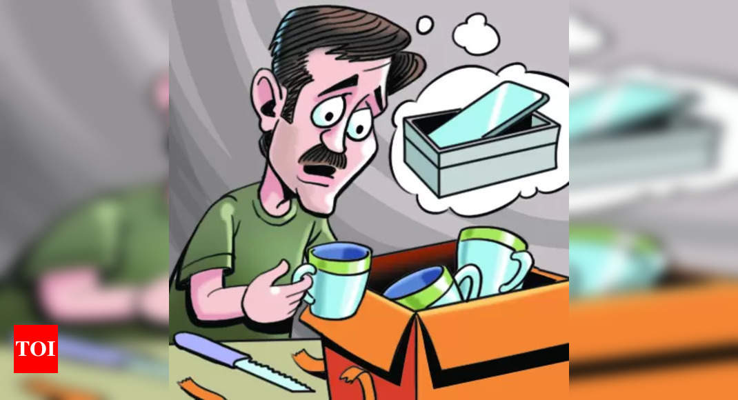 Mumbai Man Files Complaint Against Amazon