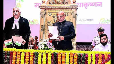 सीपी राधाकृष्णन ने महाराष्ट्र के राज्यपाल के रूप में शपथ ली