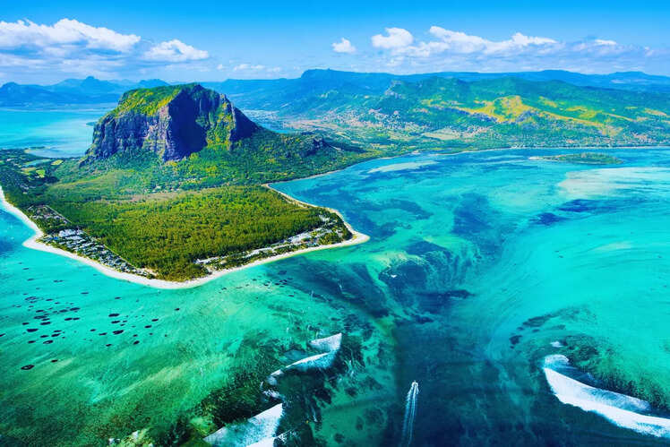 Underwater Waterfall, Mauritius