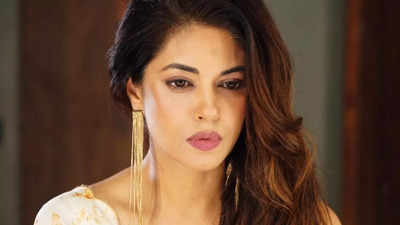 Meera Chopra takes legal action against her fake LEAKED video