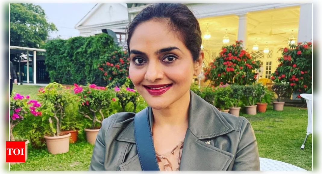 Madhoo reveals why she dropped surname ‘Raghunathan’ from her name: ‘When people say ‘Madrasan,’ it’s very derogatory’ |