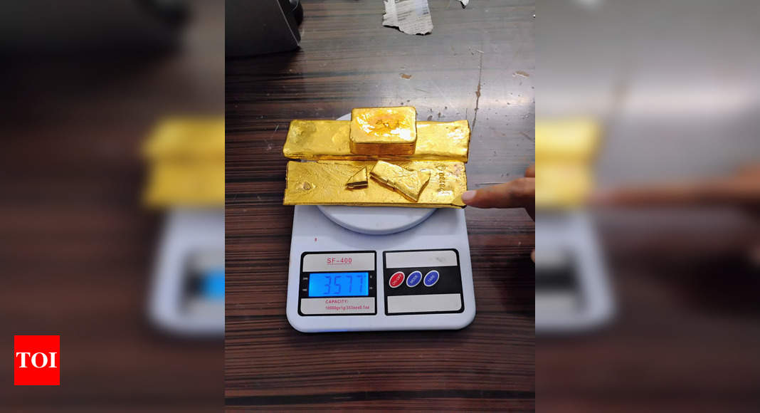 Foreign origin gold seized