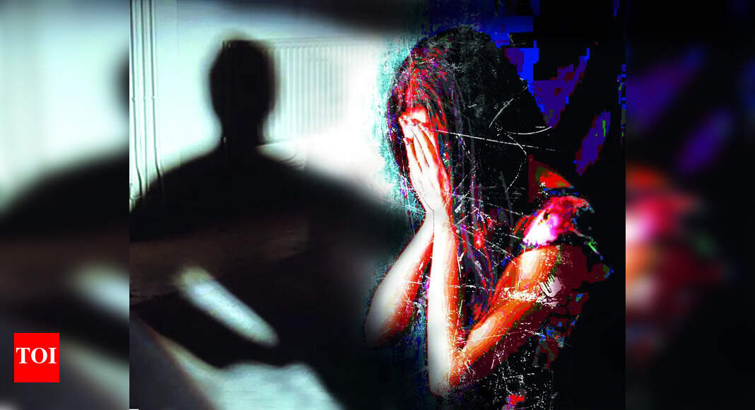 Rape Case: Bombay High Court quashes rape case against 73-year-old ...