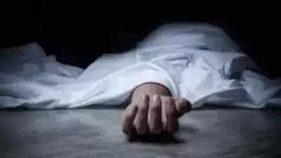 Boy sits next to dead mom for four days in Maharashtra's Kalyan