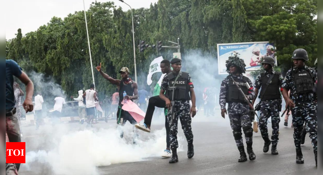 Protests Erupt in Nigeria and Bangladesh, Tear Gas Used