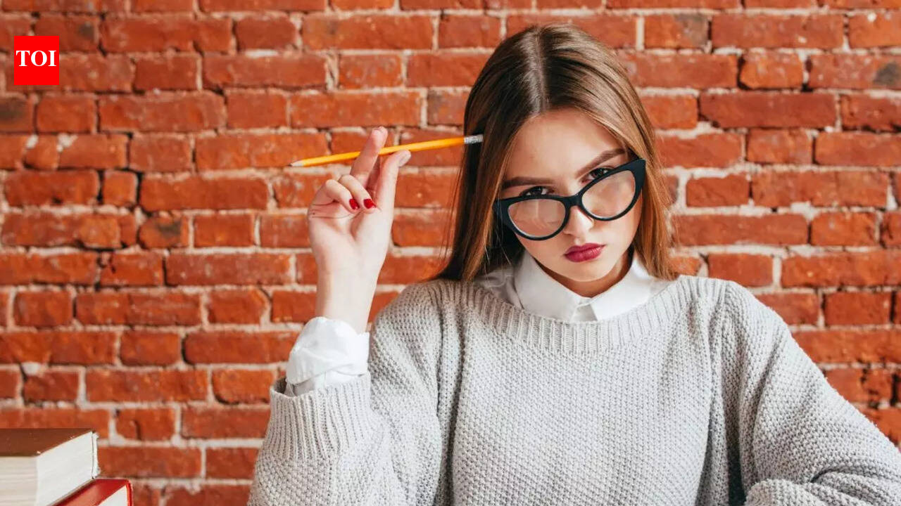 Intelligent Introvert Signs: Signs of a highly intelligent introvert ...