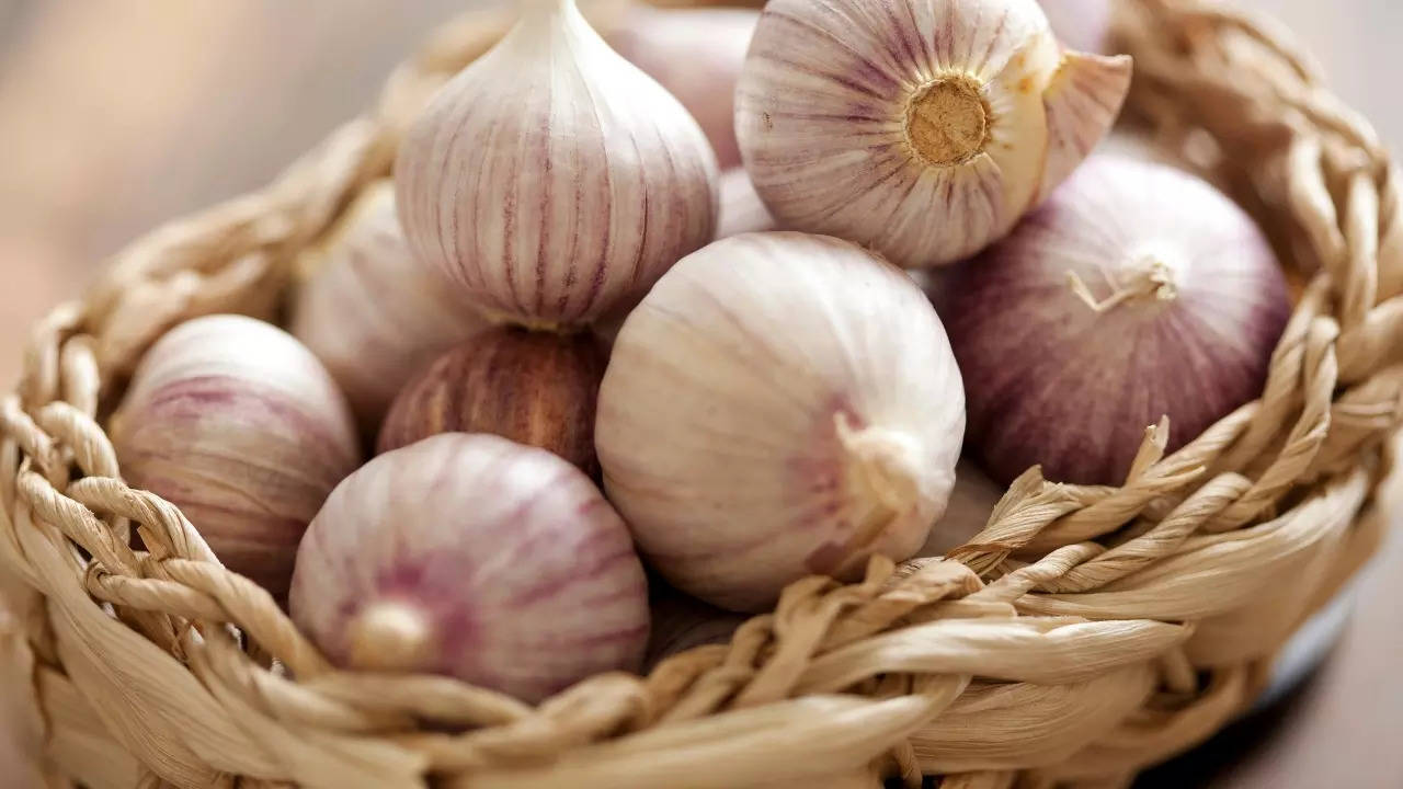 Why Chinese Garlic is Banned in India: A Detailed Explanation | - Times of  India