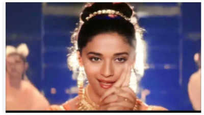 Throwback: When Madhuri Dixit questioned the hook step of 'Tu Shayar Hai' from Saajan...'What is this movement?'