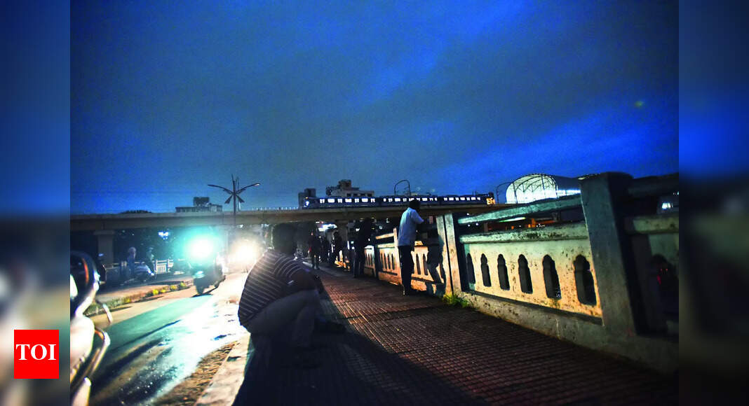 Riverside Roads: Proper Lighting on Riverside Roads Urged by Commuters ...