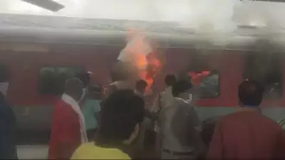 Three bogies of Khoba Express ablaze at Vizag railway station