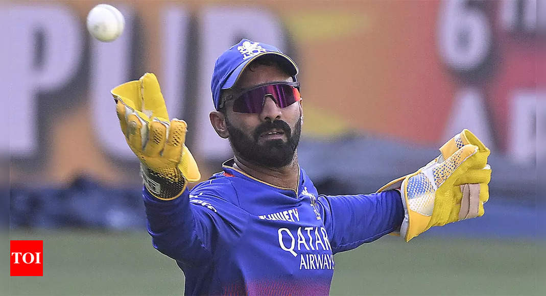 Dinesh Karthik Joins Paarl Royals, Reverses Retirement