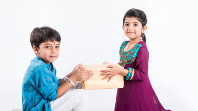 Thoughtful Rakshabandhan Gifts For Sister To Make Her Feel Extra Special