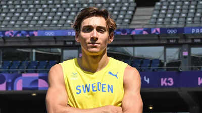 Swede Mondo Duplantis breezes to pole vault gold at Paris Olympics