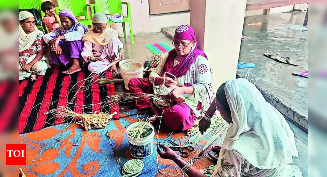 Moonj Baskets: Moonj Baskets with Ganga Kalash to be Exhibited and Sold ...