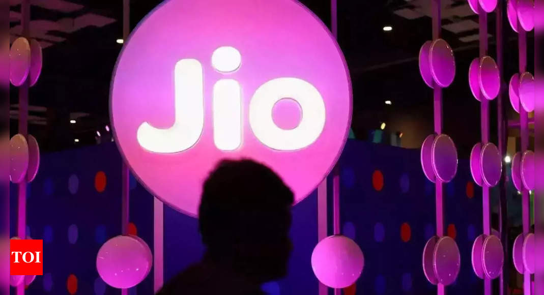 Reliance Jio saw fall in employee headcount in FY2024