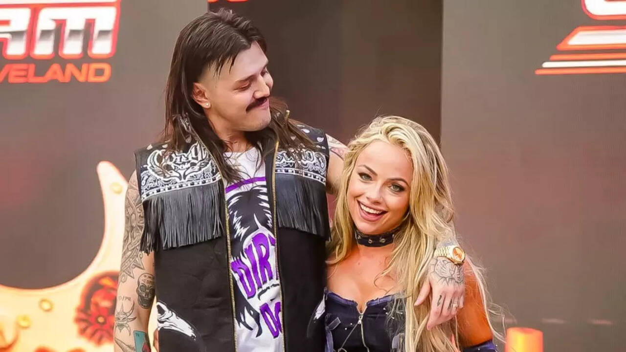 Fan left in tears as Dominik Mysterio and Liv Morgan share a kiss at  SummerSlam 2024 | WWE News - Times of India
