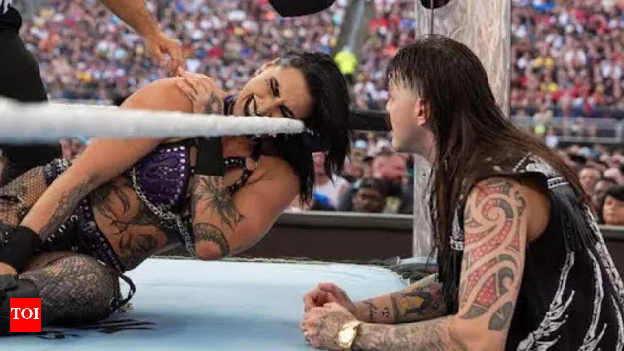 Rhea Ripleys Wardrobe Malfunction at SummerSlam 2024  WWE News - Times of  India