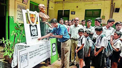 Buddhadeb Bhattacharjee remembered by his presi friends as a ‘Shy Boy’ who merged student politics and NCC