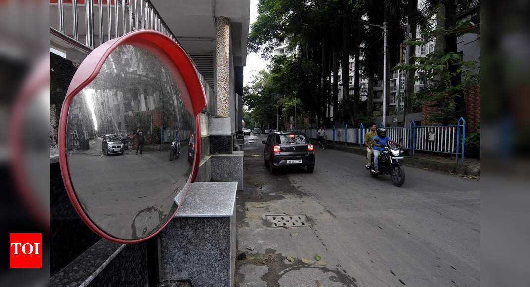 Bike Accidents: Steps to Curb Bike Accidents in Kolkata with Mirrors ...
