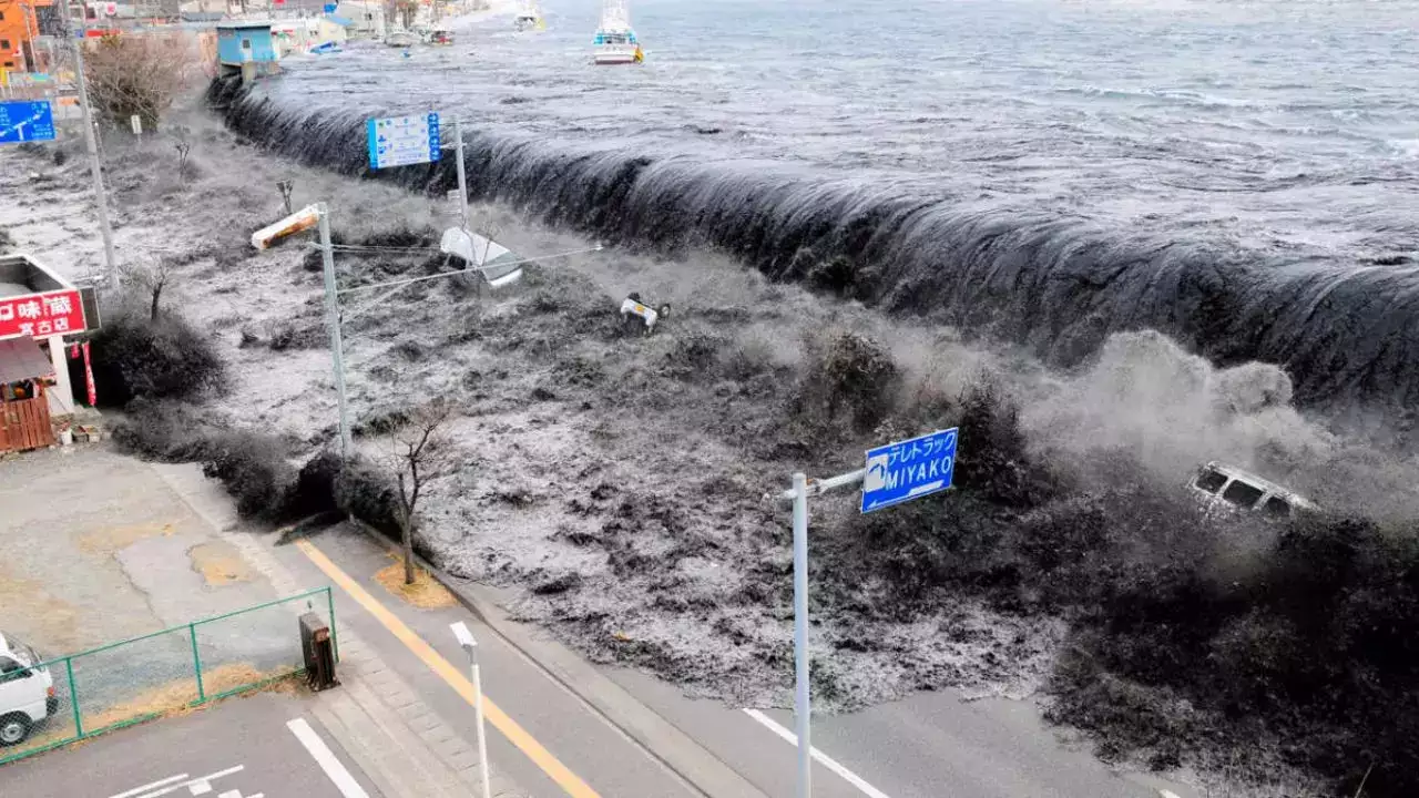 Top 10 deadliest tsunamis in history | World News - Times of India