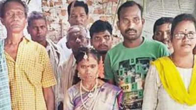 Villagers in Srikakulam district organise marriage of tribal girl on Adivasi Day