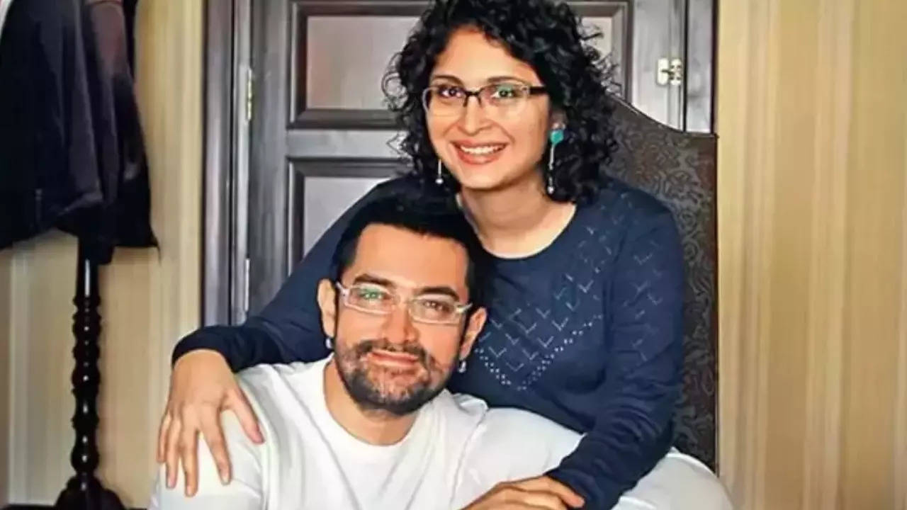 Aamir Khan recalls ex-wife Kiran Rao schooling him when he complained about  having no time to meet his Ammi: She lives just two floors above you, who  is stopping you? | Hindi