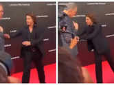 Did SRK push an elderly man off the red carpet? - WATCH