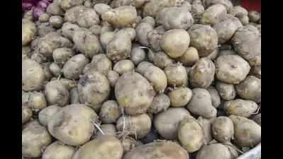 UP cop suspended for demanding potatoes as bribe in Kannauj