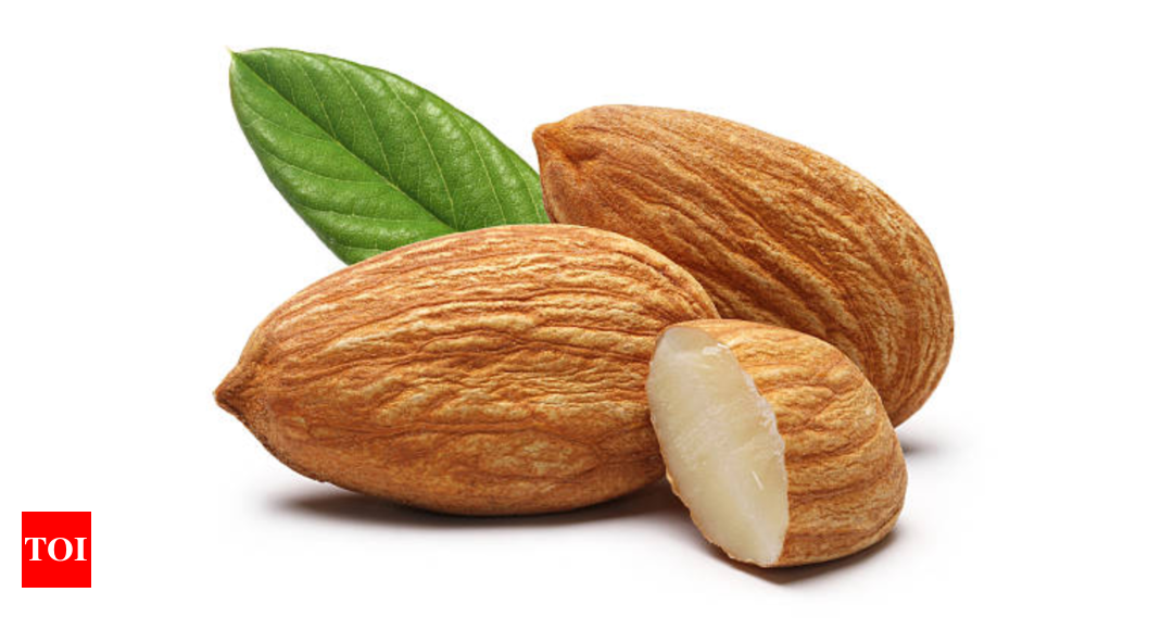 Eating almonds with skin or without it: Which is healthier?