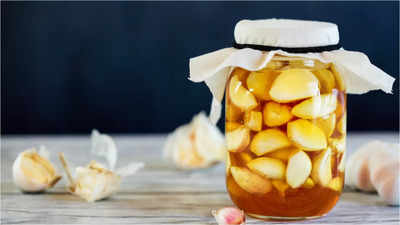 Weight loss: This is what happens when honey is consumed with garlic