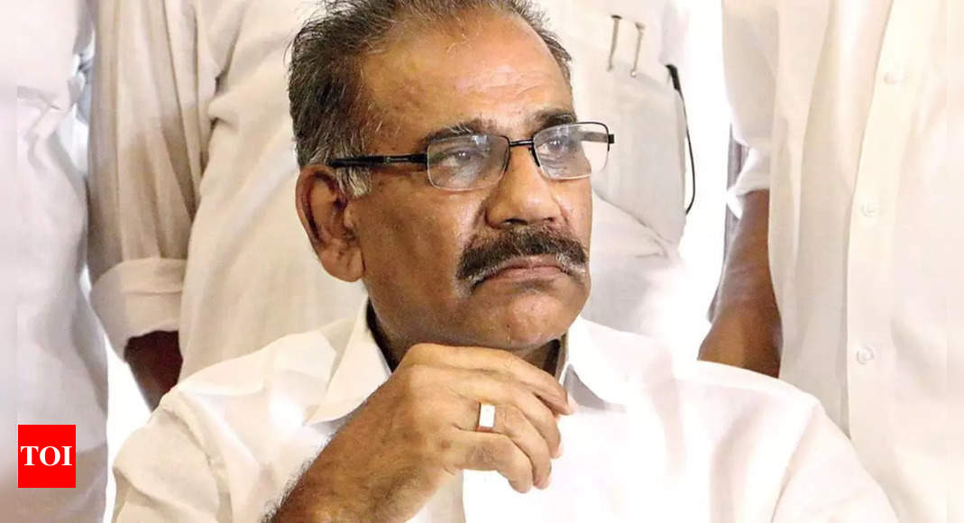 Teary-eyed Kerala forest minister joins search operations