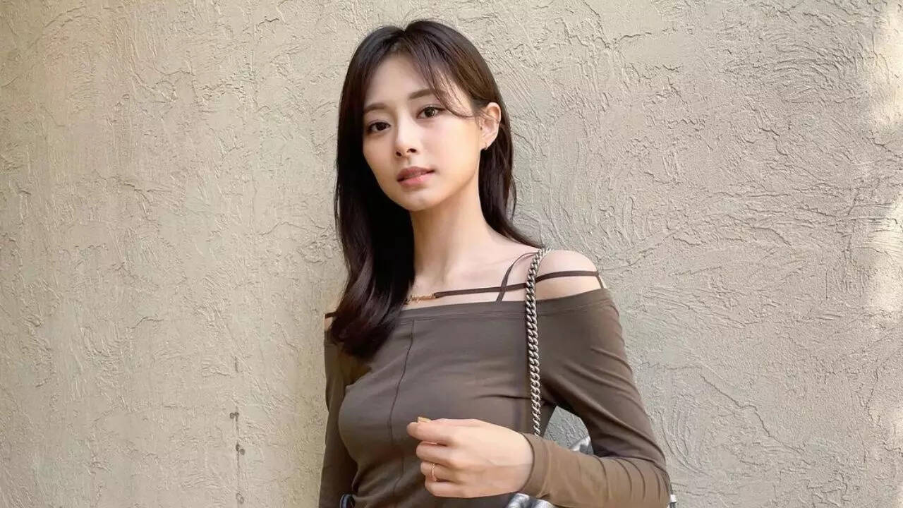 Tzuyu from TWICE gears up for solo debut with Run Away | K-pop Movie News  - Times of India