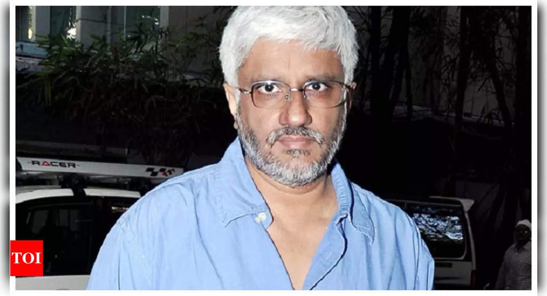 Vikram Bhatt breaks silence on ‘Kasoor 2’; Says, ‘I don’t understand what’s going on!’ | Hindi Movie News