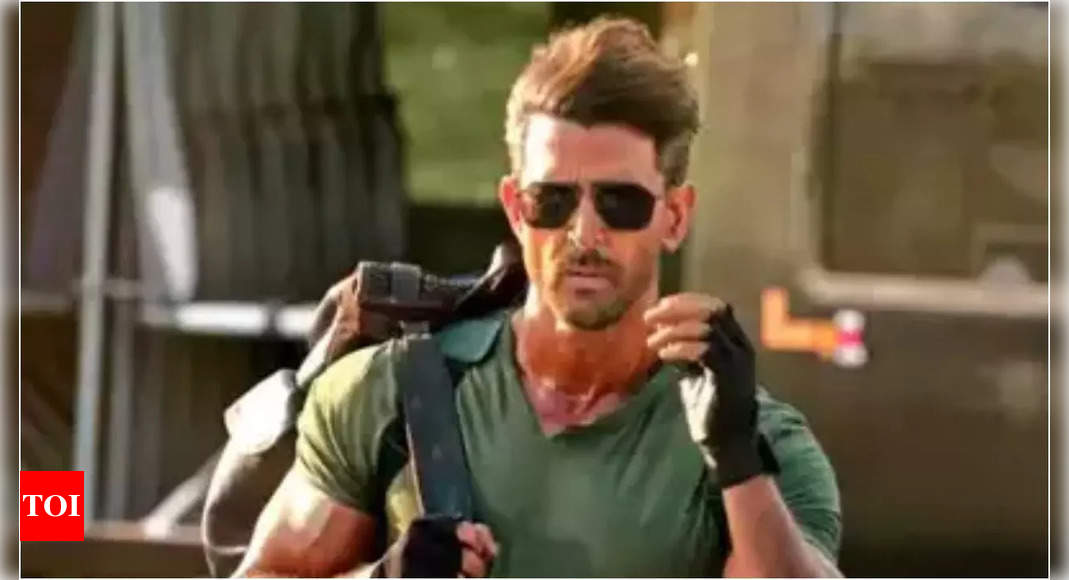 ‘War 2’: Hrithik Roshan puts on an exciting performance with an epic sword fight scene in a Japanese monastery | Hindi Movie News