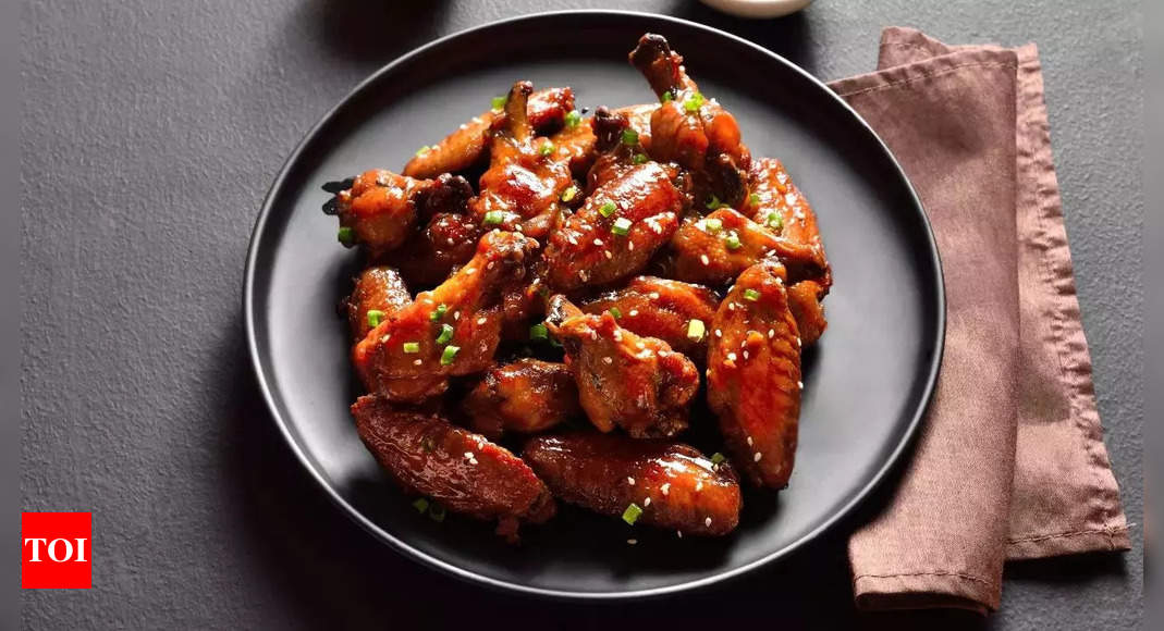 US school worker gets 9 years imprisonment for .5 million chicken wing heist – Times of India