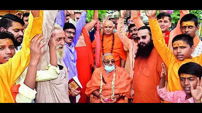 Seer expresses concern over oppresion of Hindus in B’desh