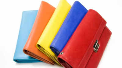 12 Essential Feng Shui wallet tips and colors for attracting wealth