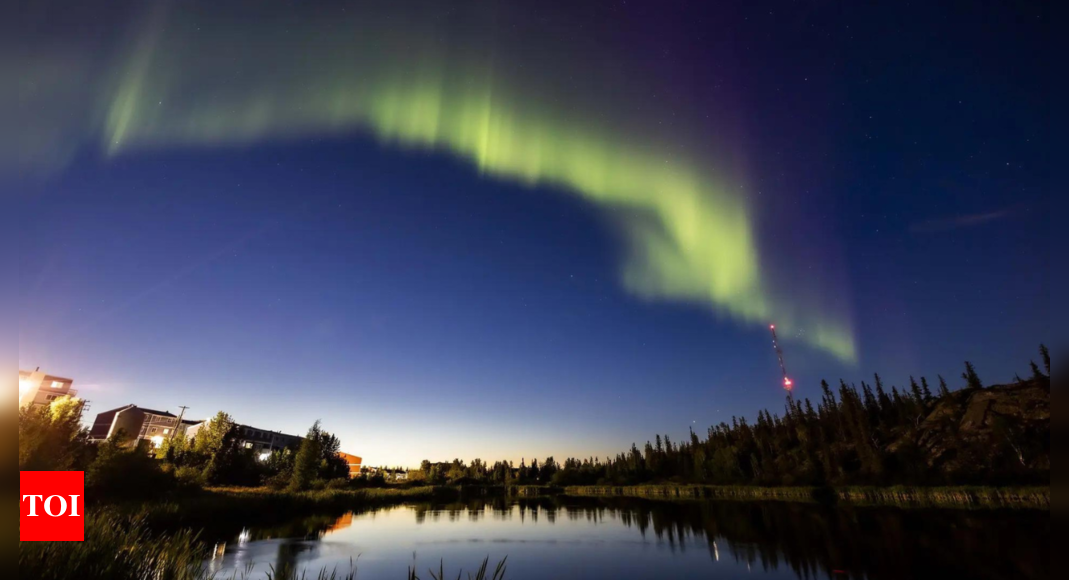 Solar Storm Massive solar storm hits Earth Auroras dazzle skies in US