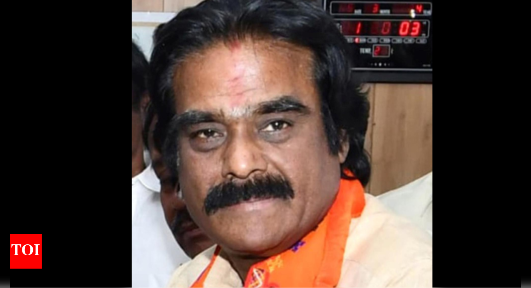 TN police arrest BJP functionary T Dhevanathan Yadav | Chennai News ...
