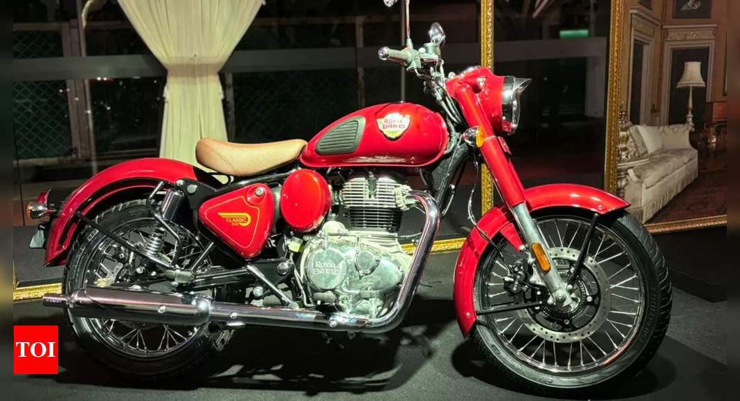 2024 Royal Enfield Classic 350 all changes explained: LED lighting, new colours and more