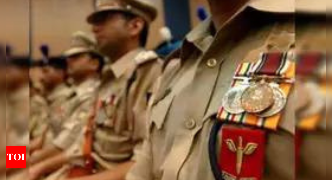 Independence Day Medals for Police and Military