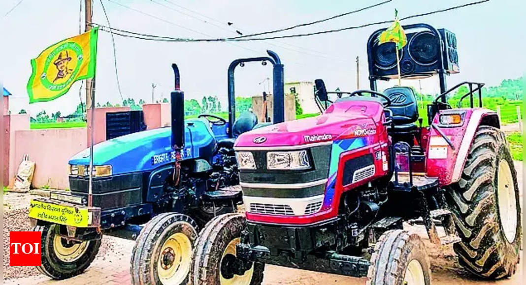 Farmers Hold Tractor Rallies on Independence Day