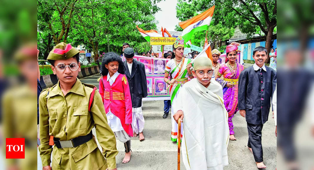 Tricolor craze: Tricolor craze sweeps the city with patriotic decor and special sweets | News from Pune