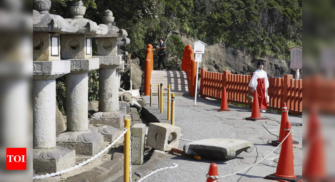 Japan lifts ‘Megaquake’ warning, urges citizens to ‘return to normal’ – Times of India