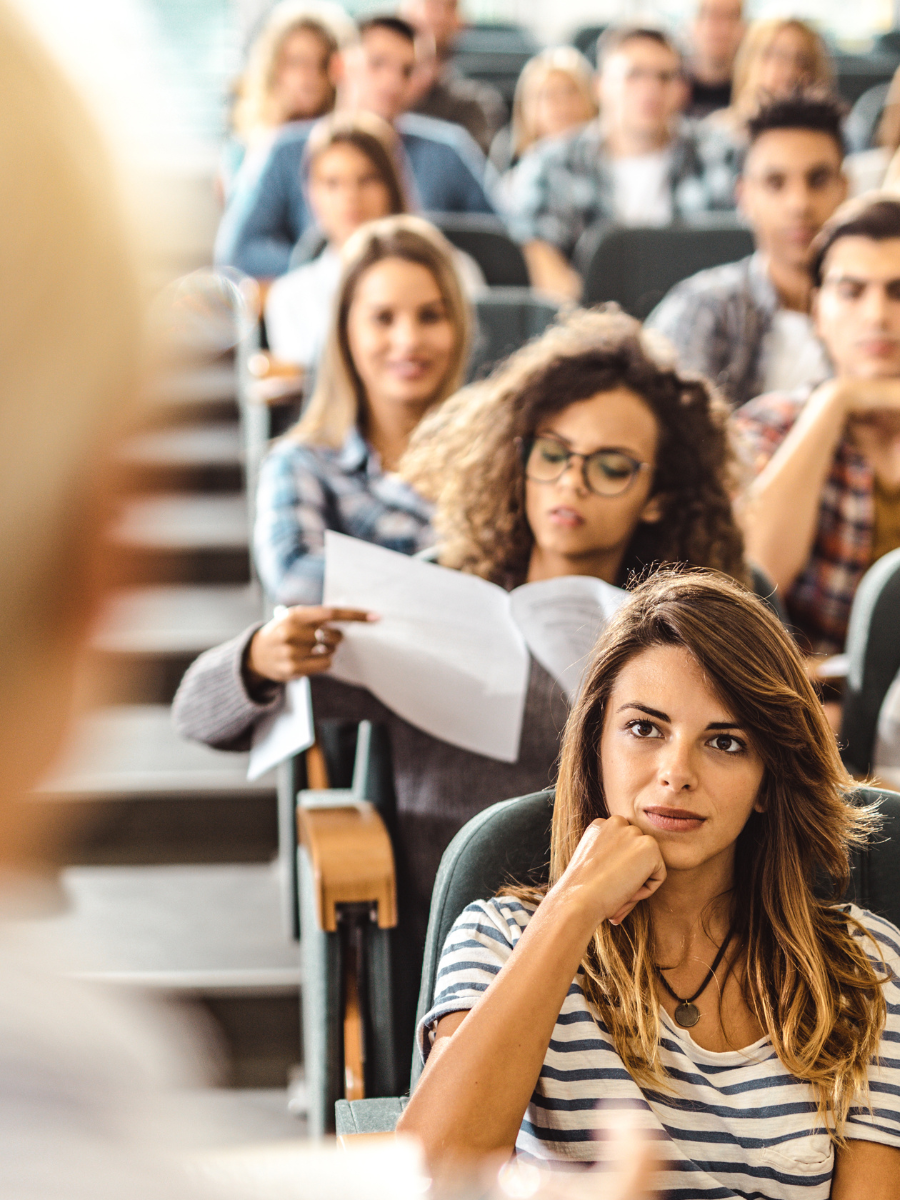 9 smart phrases that will make you stand out in class among peers