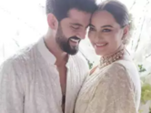 Sonakshi drops mushy selfie with Zaheer