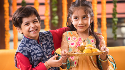 Happy Raksha Bandhan 2024: Top 50 Rakhi Wishes, Messages and Quotes to share with your siblings