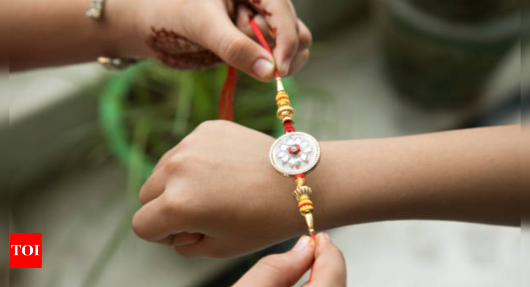 Happy Raksha Bandhan 2024 Best Rakhi wishes and messages to share with