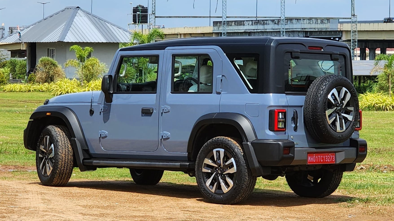 Mahindra Thar Roxx: Variant-wise features with price explained - The Times of India