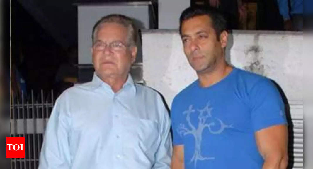 Salim Khan flaunts son Salman Khan’s signature bracelet at ‘Angry Young Men’ screening | Hindi Movie News